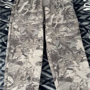 Hollister Men's Gray Camouflage Cargo Pants